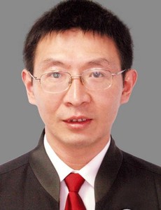 杨直甲律师